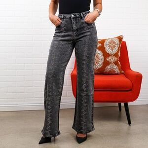 Shelby Rhinestone Straight-Leg Jeans | Charcoal